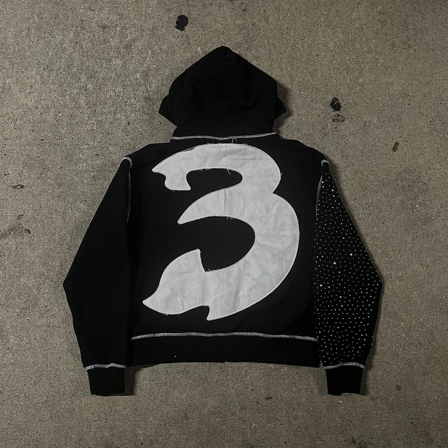 Sweat zipé à capuche